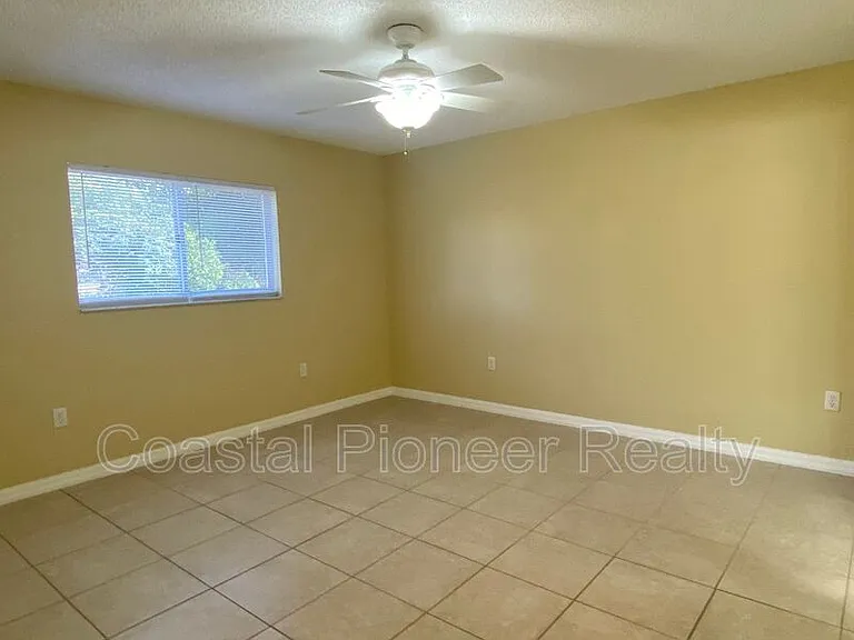 5156 Florentine Ct — Photo 11