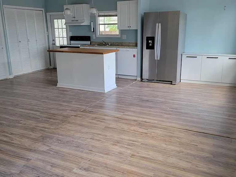 4153 Athens Ave — Photo 4