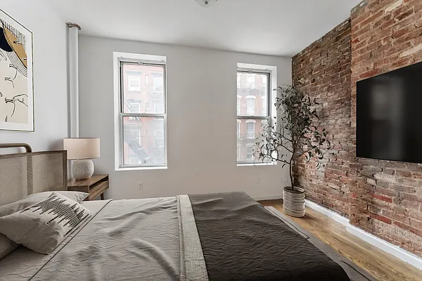 Rented by Compass | media 3