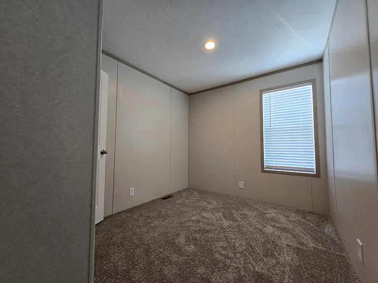 29800 Guilford Cir #209 — Photo 25