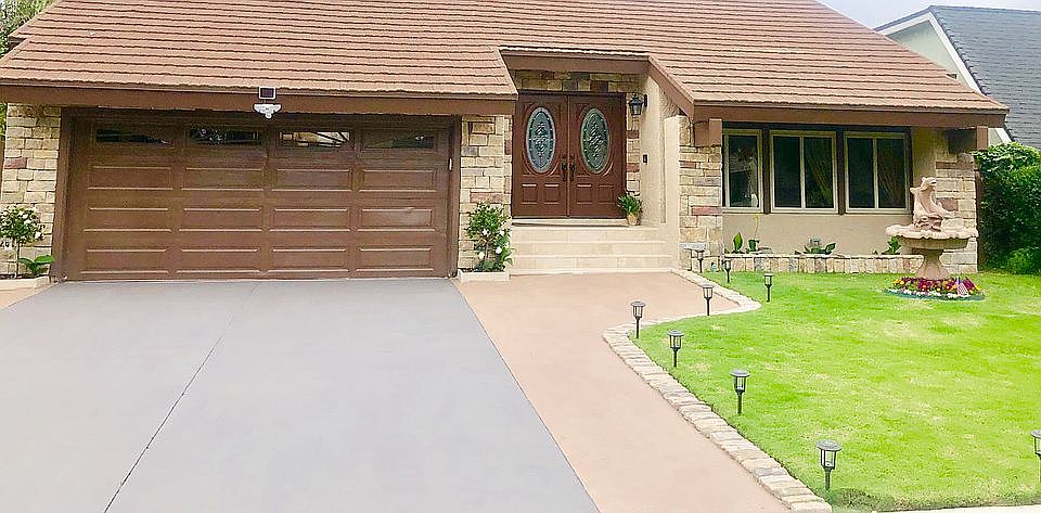 2nd image of 6131 E Paseo Rio Verde