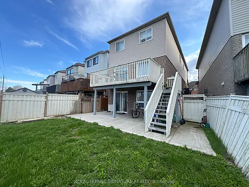1585 Avonmore Sq Photo 1