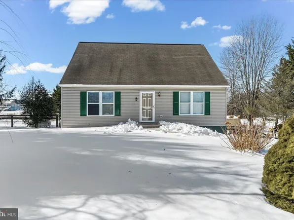 594 5th St, Oxford, PA 19363