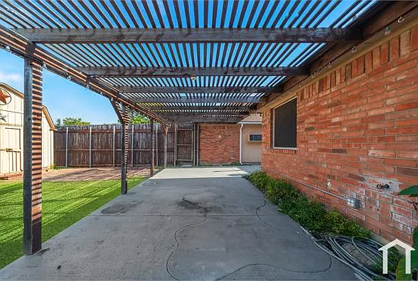 1620 Mercury Pl — Photo 34