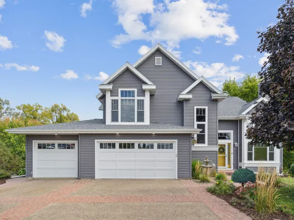 140 Creek Dr, Benton, WI 53803