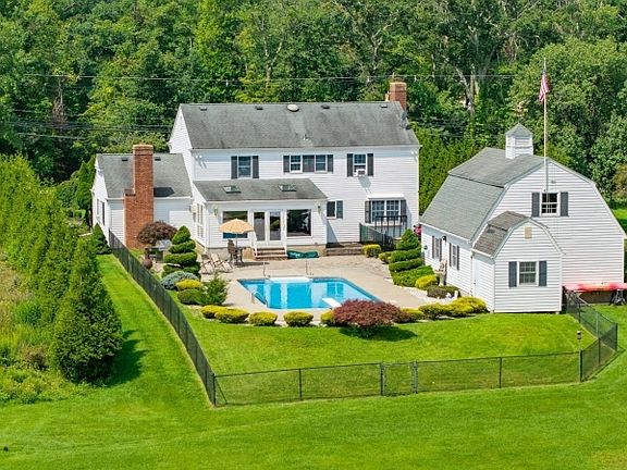 5th image of 290 Powerville Rd