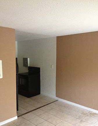 5th image of 1404 S Deleon Ave APT 23
