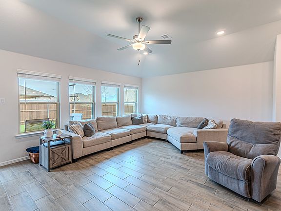 3rd image of 9000 Flying Eagle Ln