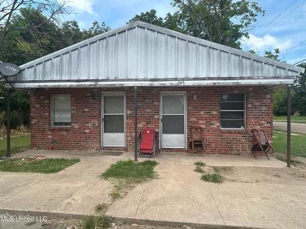 300 Freedom St, Itta Bena, MS 38941