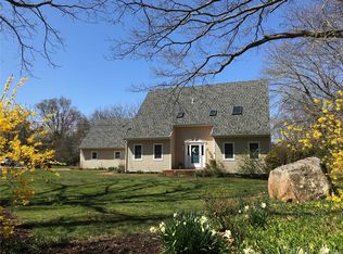 97 Dyke Rd, Setauket, NY 11733