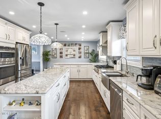 30 Kentucky Drive, Hazlet, NJ 07730