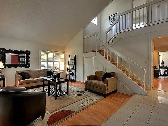 2nd image of 346 Oakberry Way