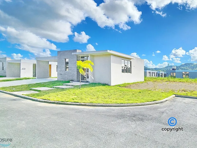 Calle 104 Calle 104 River View 82 At Ciudad Jardin #82 — Photo 1