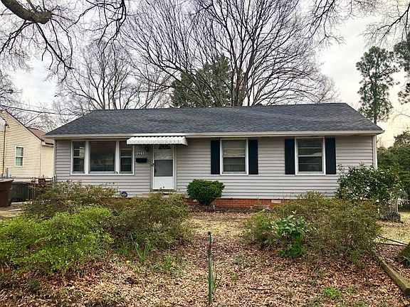 4th image of 2211 Hubert St