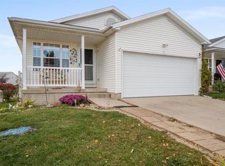 11 Andy Ct, Bloomington, IL