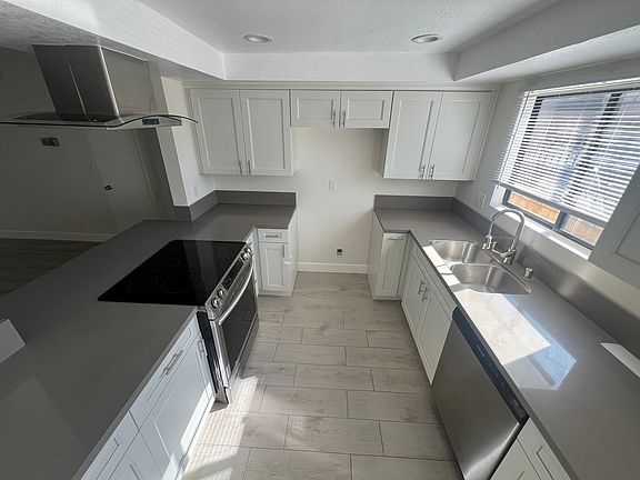 2nd image of 23991 Ocean Ave #1-13