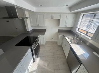23991 Ocean Ave #1-13, Torrance, CA 90505