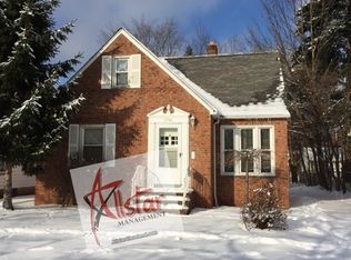 3741 Monticello Blvd, Cleveland Heights, OH