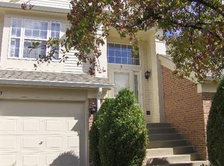 449 Cromwell Cir UNIT 2, Bartlett, IL 60103