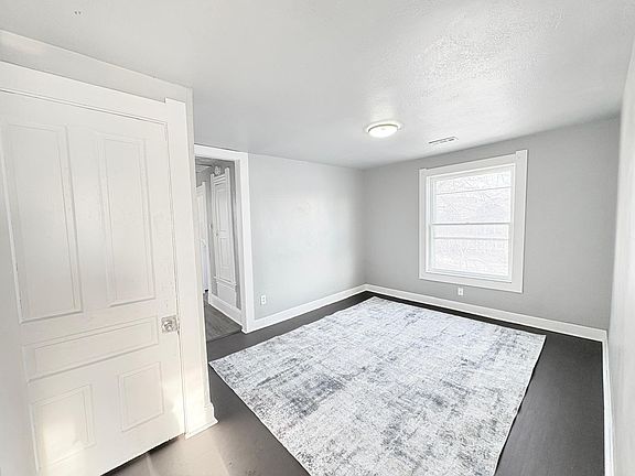5th image of 336 4th St Floor 1
