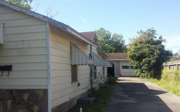 3rd image of 4141 Barrera Dr
