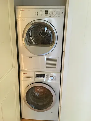 Rented by Winzone Realty Inc | media 43