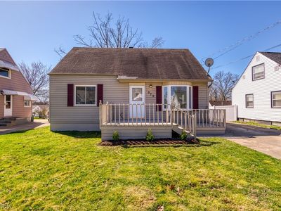 570 E Lake Ave, Barberton, OH, 44203