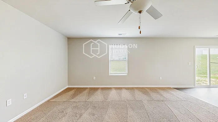 388 Aubrey Woods Dr — Photo 4