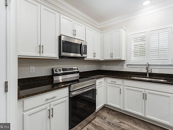 2nd image of 349 Oak Haven Dr