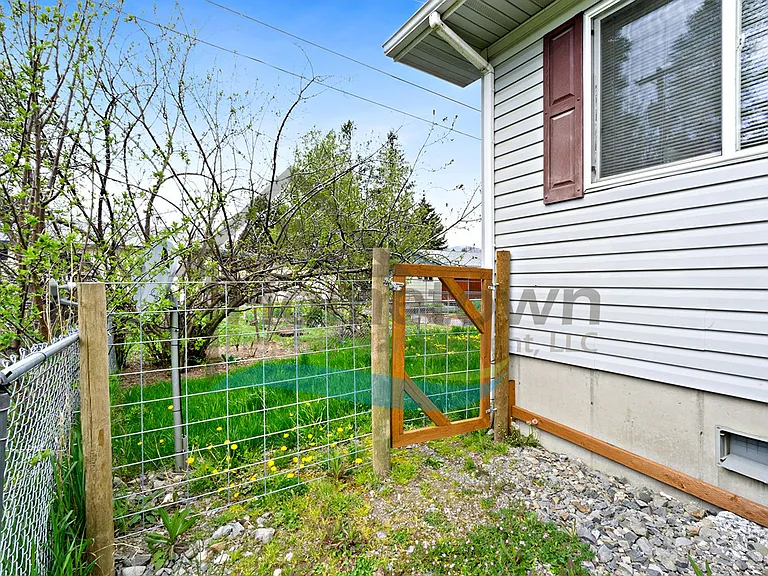 6498 Tamarack Ln — Photo 24