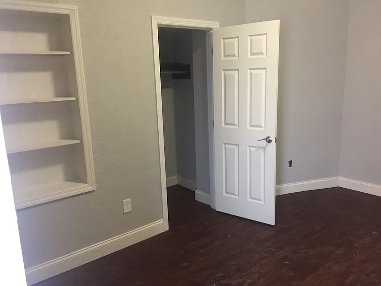 1021 E Carson St — Photo 40