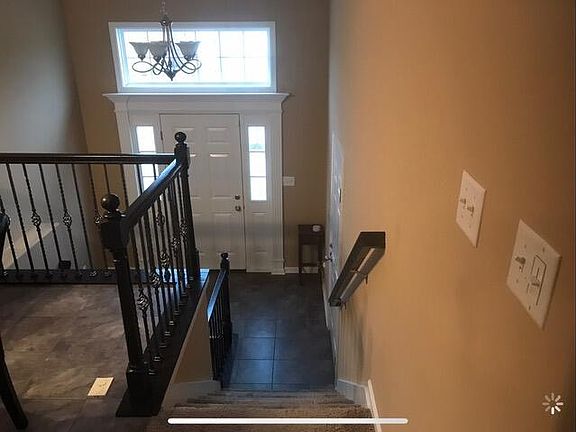 2nd image of 11238 Pike Pl