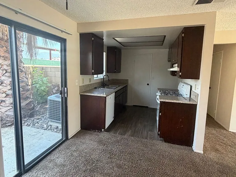 3241 Triumph Ln — Photo 20