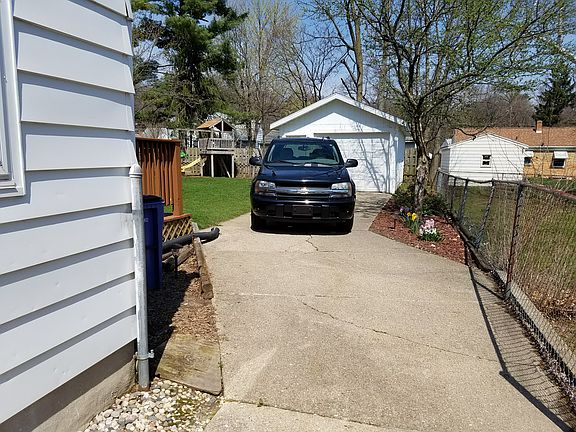 Back yard, garage, parking