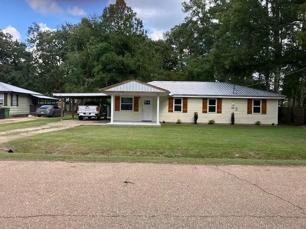 30 Kathman Dr, Madisonville, LA 70447