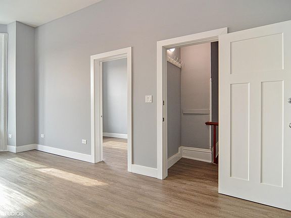 3rd image of 2244 W Warren Blvd #3