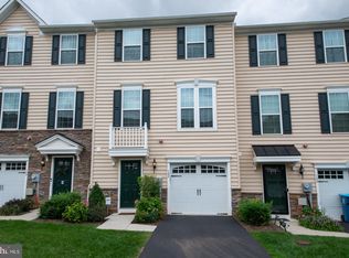 102 Old Cedarbrook Rd, Wyncote, PA 19095