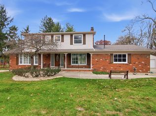32901 Blossom Ct, Beverly Hills, MI 48025