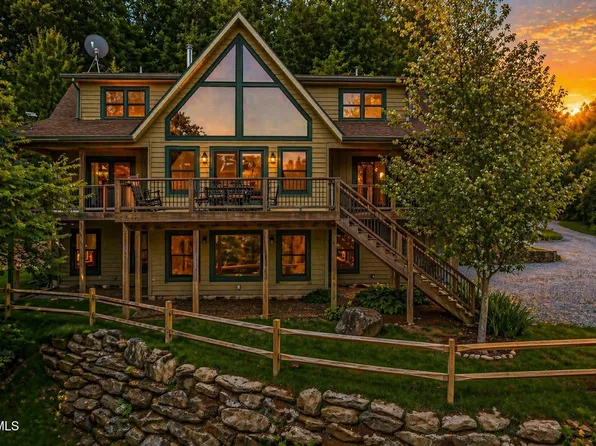 410 Eagle Ridge Rd, Roan Mountain, TN 37687
