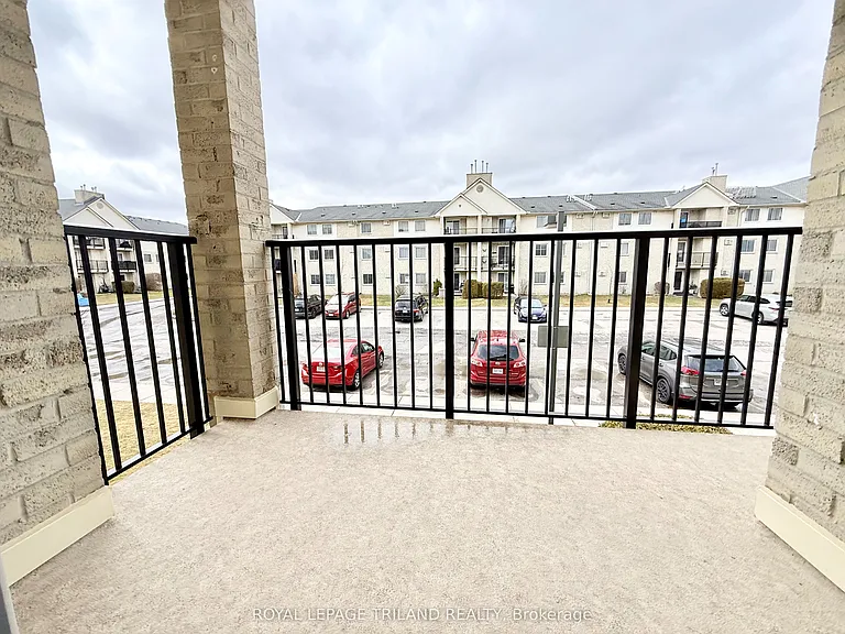 737 Deveron Cres #208 — Photo 14