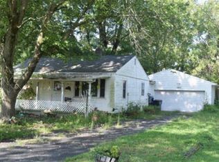 1845 S 34th Street Pl, Decatur, IL 62521