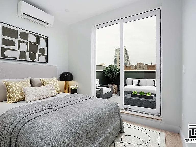 92 Manhattan Ave #3D — Photo 7