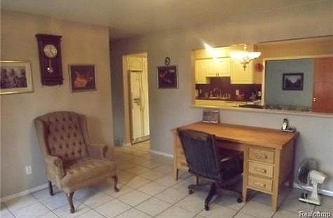 2nd image of 43448 Vivian Dr
