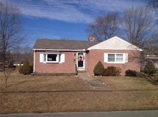 90 Meadow Rd, Longmeadow, MA 01106