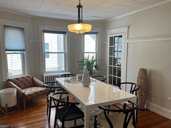 5th image of 70 Wren St #1