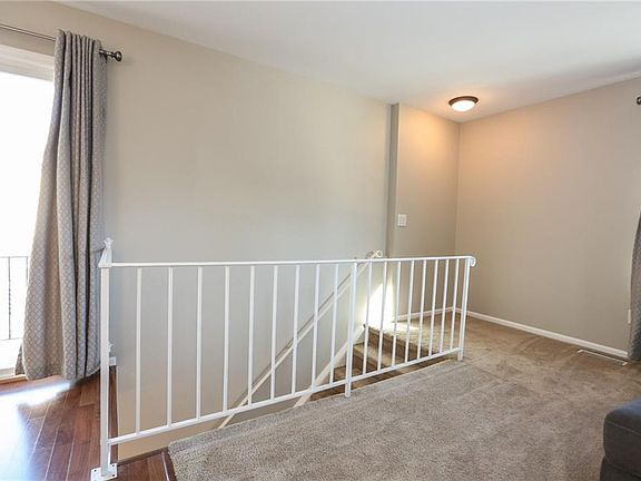 3rd image of 24 Falcon Ln E