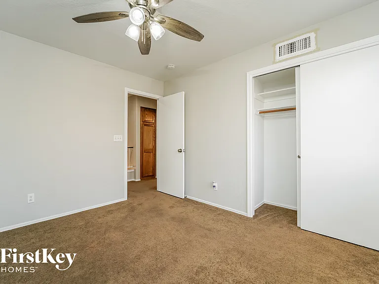 8166 N Pocono Way — Photo 11