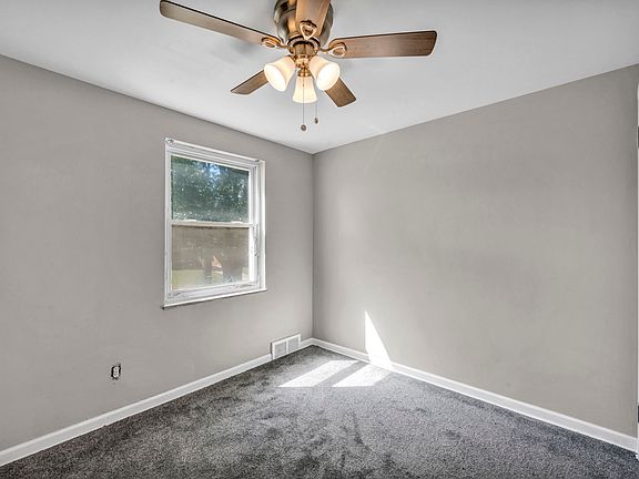 3rd image of 16915 Talford Ave