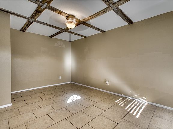 2nd image of 1606 Leona Dr
