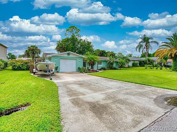 5th image of 3314 Sabal Palm Dr